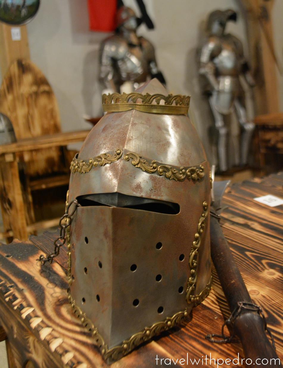 Como visitar o castelo de Predjama na Eslovênia
