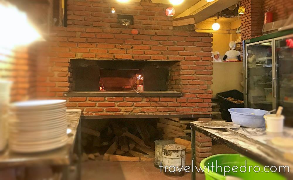 The kitchen at Samikitno