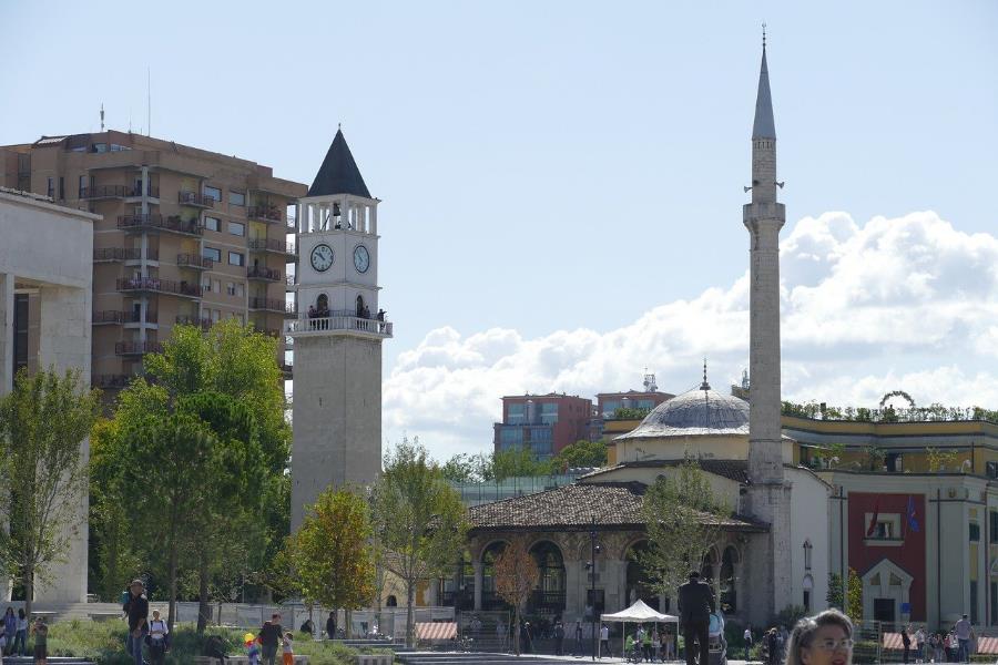 How to get from Tirana Airport to the city center