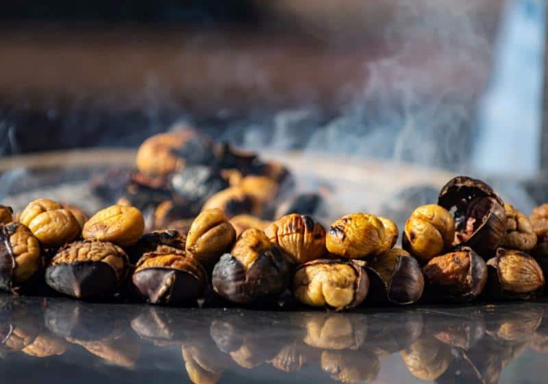 Street food in Istanbul: kestane