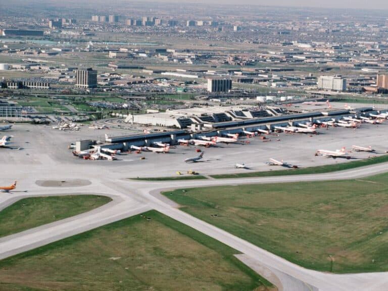 Getting From Toronto Pearson Airport to Downtown